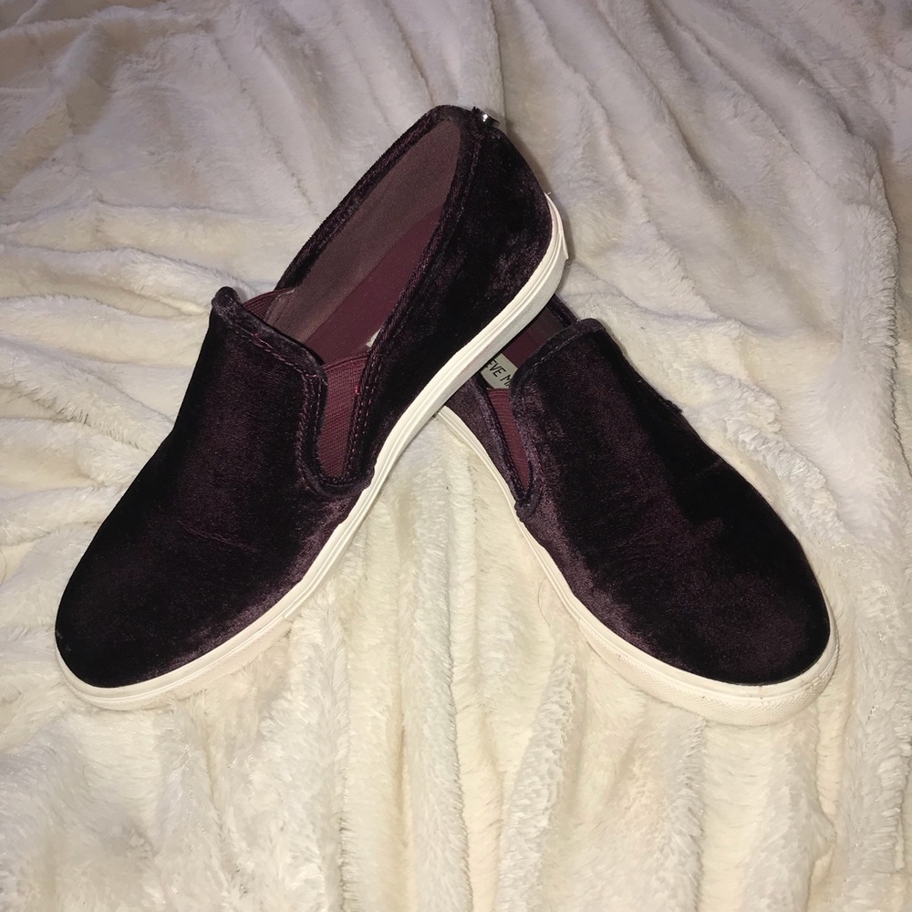 Steve Madden Velvet Shoes